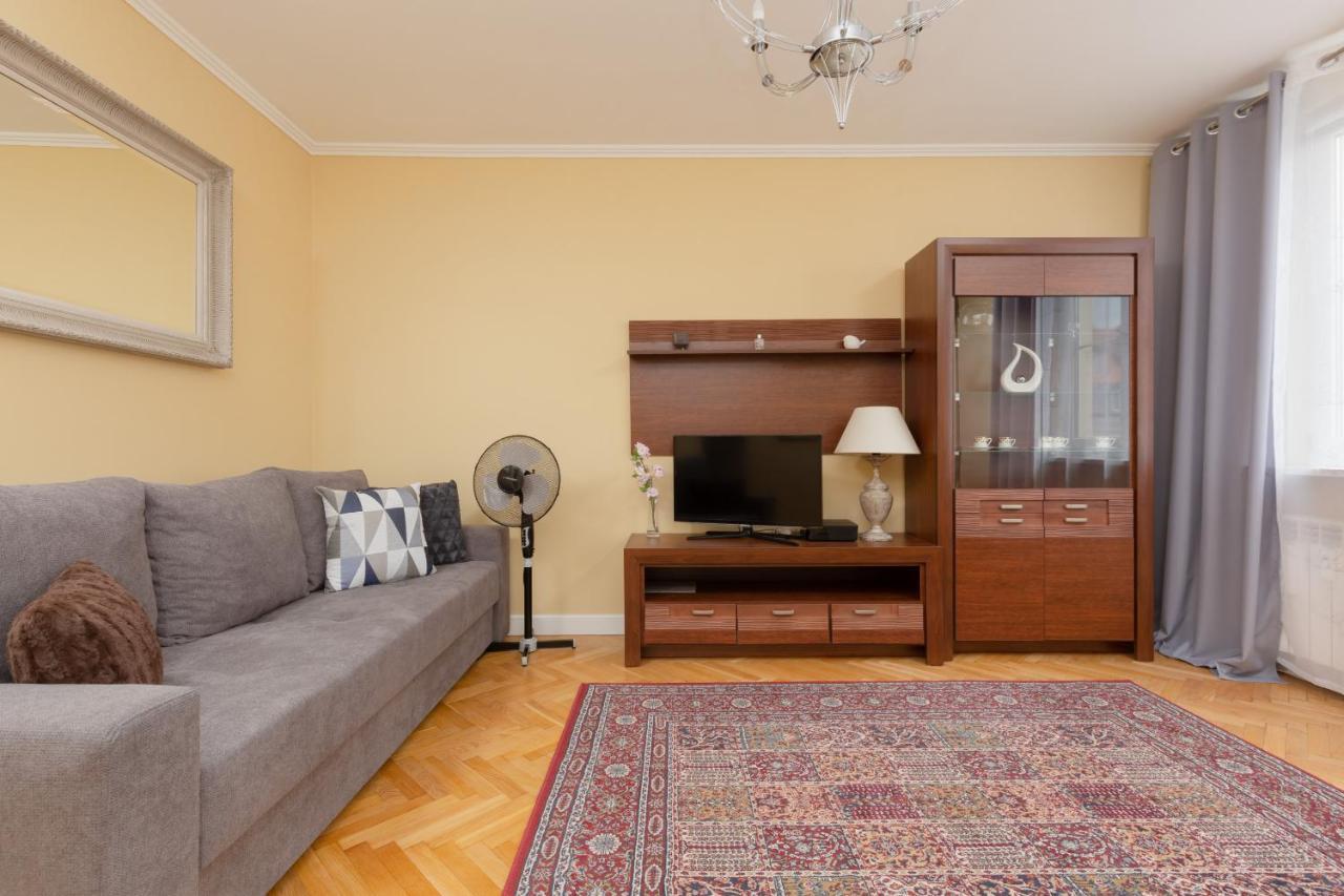 Miodowa Apartment Krasinski Garden Warsaw By Noclegi Renters Esterno foto