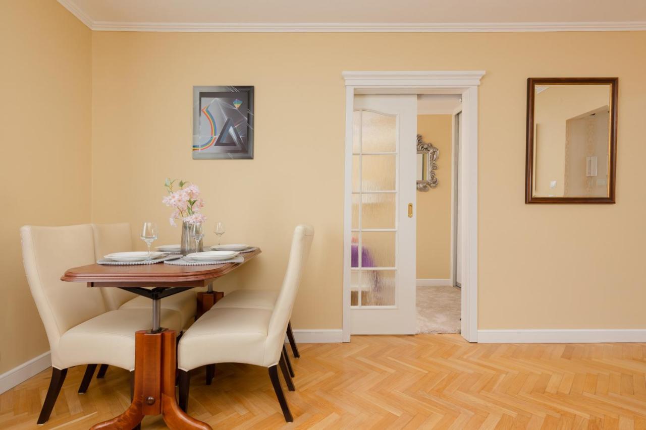 Miodowa Apartment Krasinski Garden Warsaw By Noclegi Renters Esterno foto