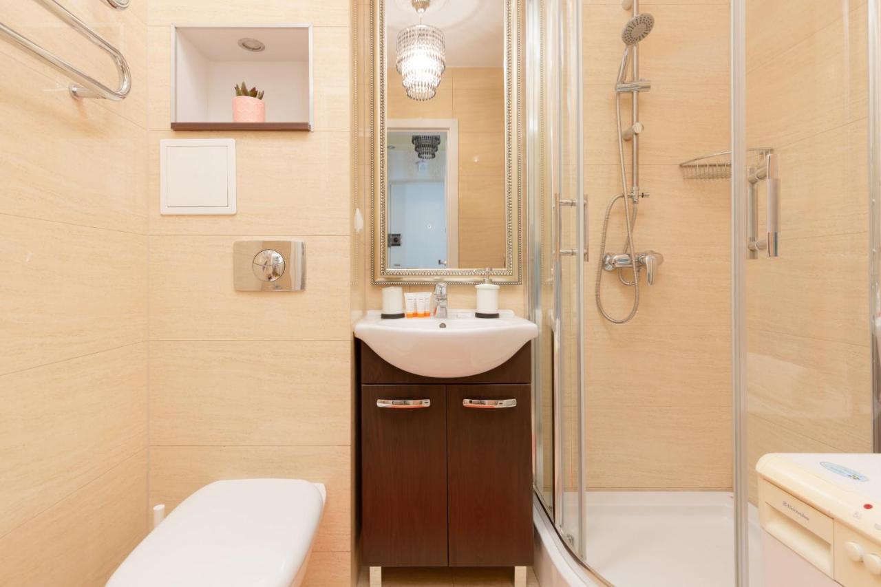 Miodowa Apartment Krasinski Garden Warsaw By Noclegi Renters Esterno foto
