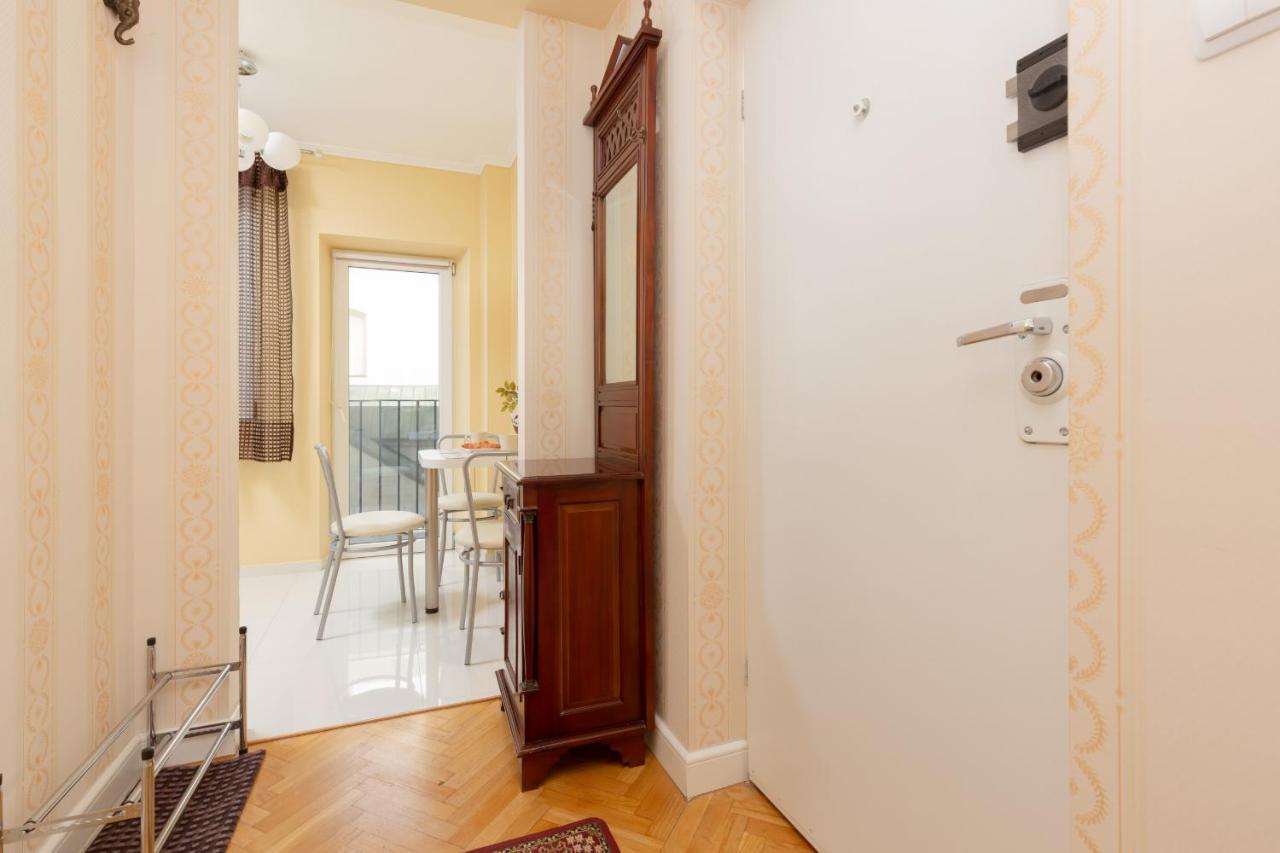 Miodowa Apartment Krasinski Garden Warsaw By Noclegi Renters Esterno foto
